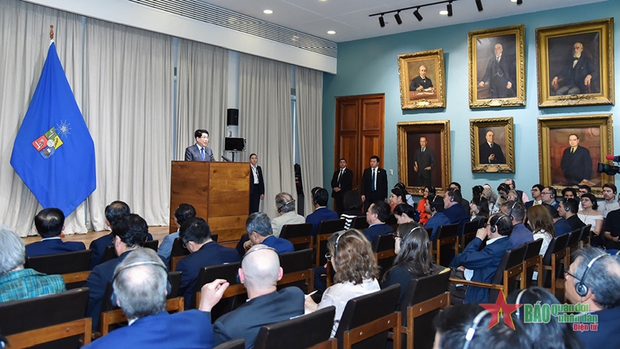 Chủ tịch nước Lương Cường thăm và phát biểu chính sách tại Đại học Chile