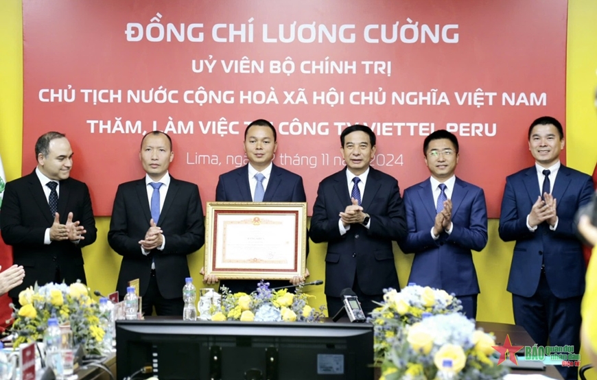 Chủ tịch nước Lương Cường thăm và làm việc tại Công ty Viettel Peru (Bitel)