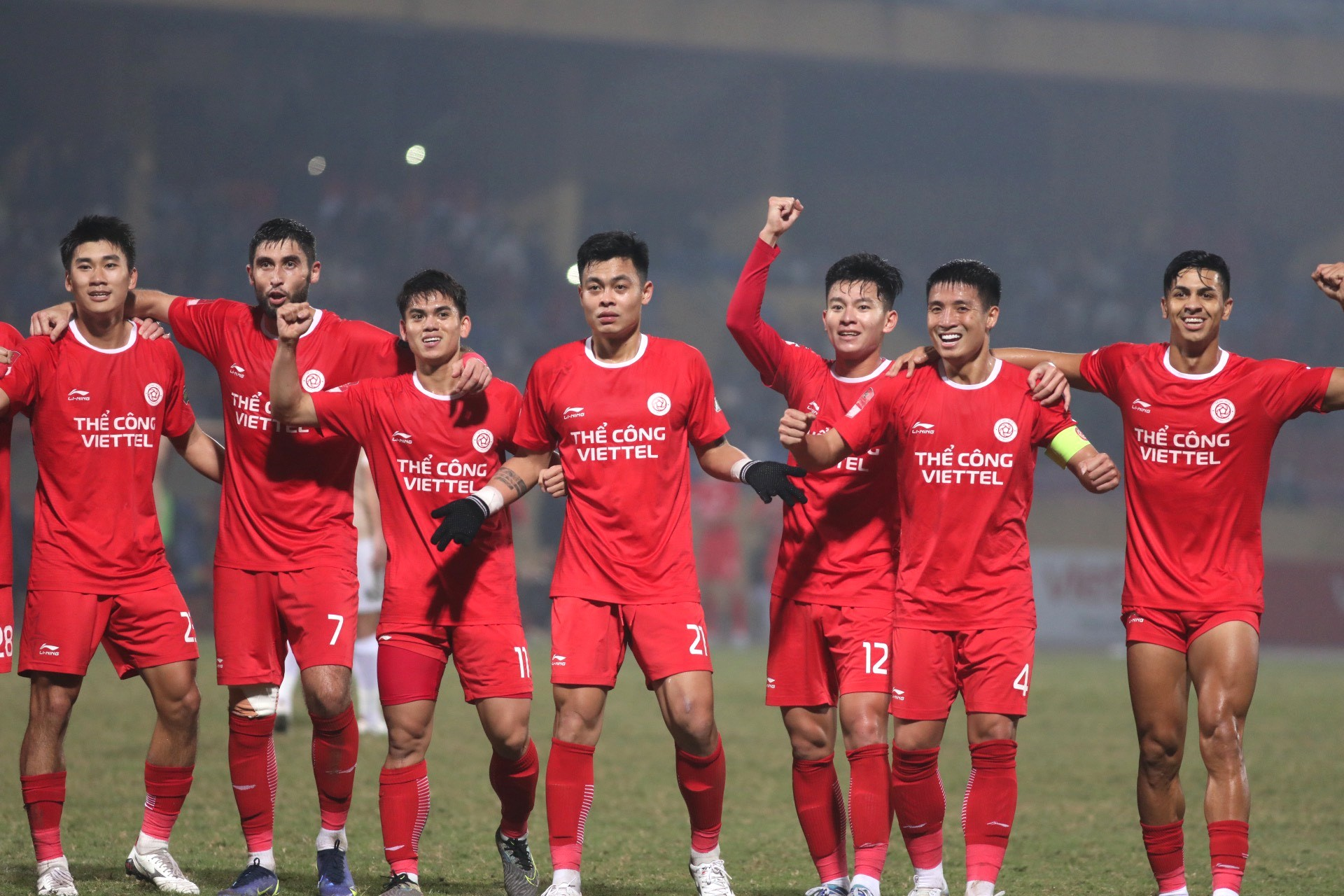 Lịch thi đấu vòng 8 V-League 2024-2025: Tâm điểm ở Hàng Đẫy