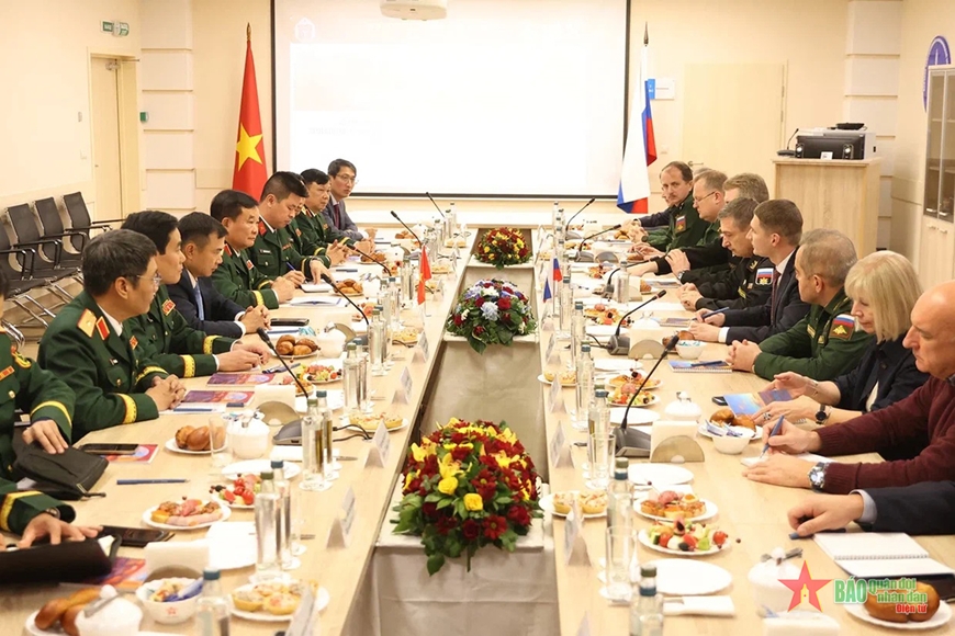 Bộ Quốc phòng Việt Nam gặp mặt tri ân các cựu chiến binh Nga