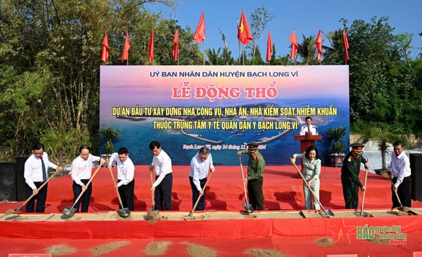 Tổng Bí thư Tô Lâm thăm, làm việc tại huyện đảo Bạch Long Vĩ (TP Hải Phòng)