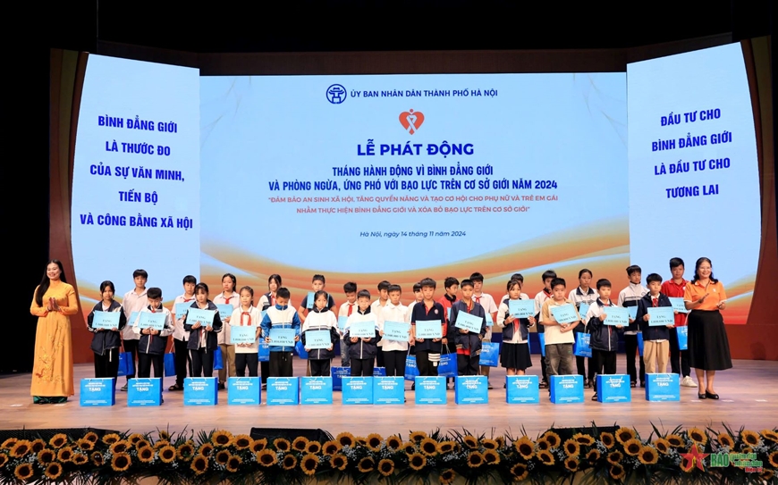 Hà Nội: Phát động Tháng hành động vì bình đẳng giới và phòng ngừa, ứng phó với bạo lực trên cơ sở giới