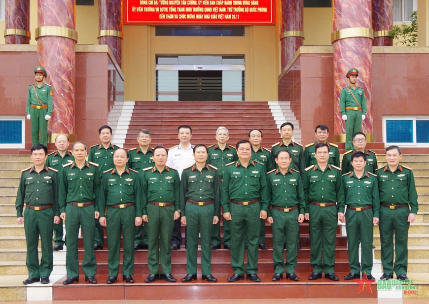 Đại tướng Nguyễn Tân Cương chúc mừng Học viện Quốc phòng nhân Ngày Nhà giáo Việt Nam (20-11)