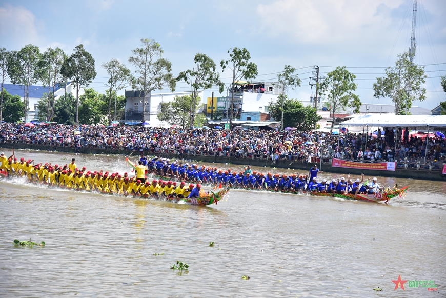 Hấp dẫn Giải đua ghe Ngo tỉnh Sóc Trăng năm 2024