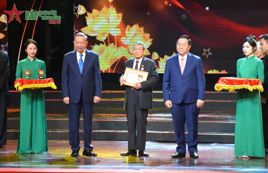Tổng Bí thư Tô Lâm dự Chương trình “Hồ Chí Minh - Hành trình khát vọng 2024”