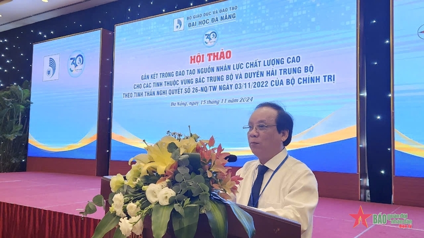 Gắn kết đào tạo nguồn nhân lực chất lượng cao vùng Bắc Trung Bộ và duyên hải Trung Bộ
