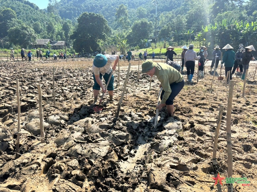 Đại biểu của dân nơi tuyến đầu gian khó - Bài 2: Trăn trở vì dân