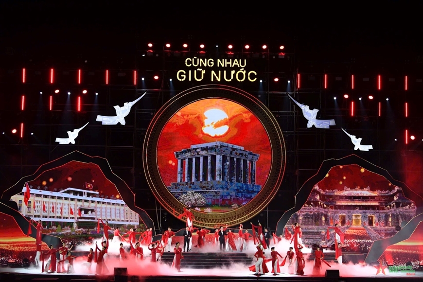 Lịch sử dân tộc Việt Nam hào hùng trong chương trình “Cùng nhau giữ nước”