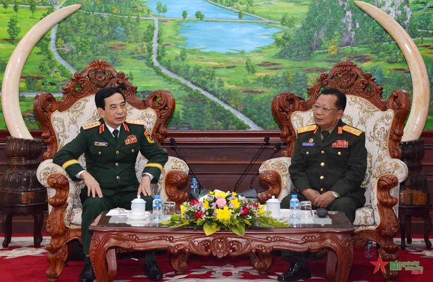 Đại tướng Phan Văn Giang hội kiến Phó thủ tướng, Bộ trưởng Bộ Quốc phòng Lào
