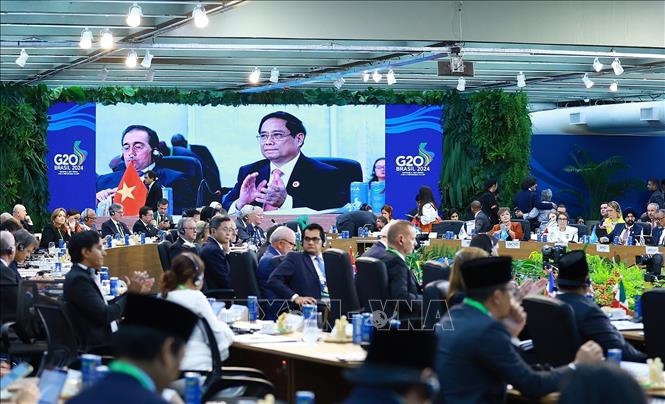 Thủ tướng Phạm Minh Chính dự Phiên thảo luận “Phát triển bền vững và chuyển đổi năng lượng” tại Hội nghị thượng đỉnh G20