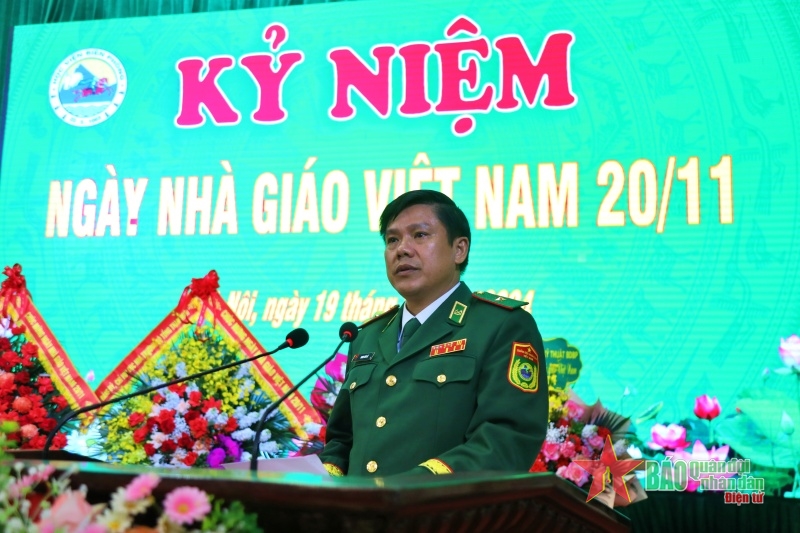 Thượng tướng Hoàng Xuân Chiến chúc mừng Học viện Biên phòng nhân Ngày Nhà giáo Việt Nam