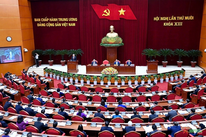 Xây dựng đội ngũ cán bộ ngang tầm trong kỷ nguyên mới - Bài 1: Cơ sở định vị công tác cán bộ là động lực phát triển đất nước trong kỷ nguyên mới