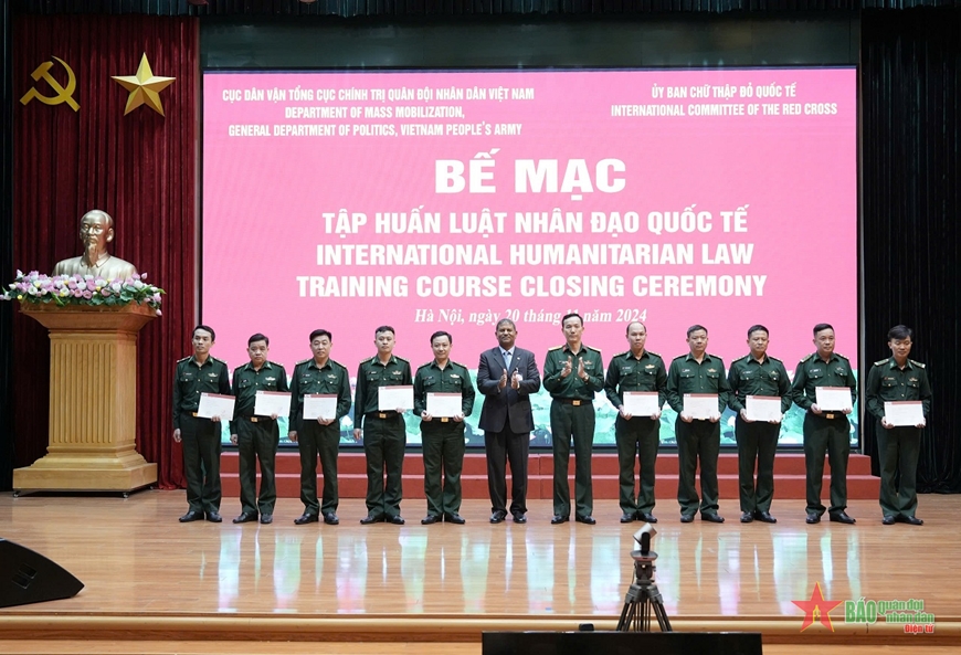 Bế mạc tập huấn Luật Nhân đạo quốc tế