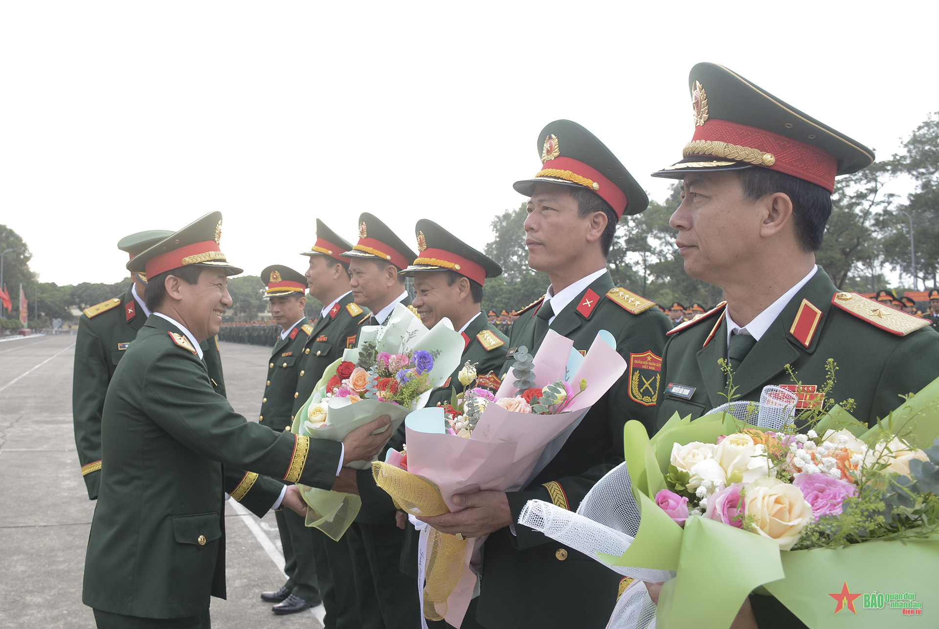 Trường Sĩ quan Lục quân 1 gặp mặt giảng viên, học viên nhân dịp kỷ niệm Ngày Nhà giáo Việt Nam