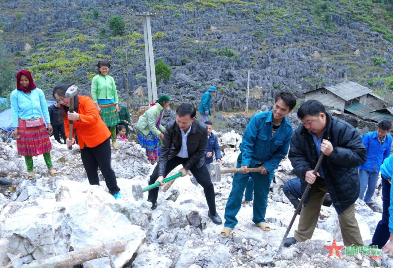 Huyện Mèo Vạc (Hà Giang): Khởi công xóa 4 nhà tạm, nhà dột nát