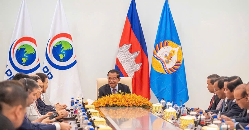 Chủ tịch Quốc hội Trần Thanh Mẫn cùng các Trưởng đoàn chào xã giao Chủ tịch danh dự Hội nghị ICAPP 12