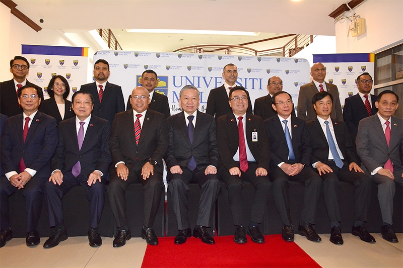 Tổng Bí thư Tô Lâm thăm Đại học Malaya và Trung tâm dữ liệu Quốc gia Malaysia
