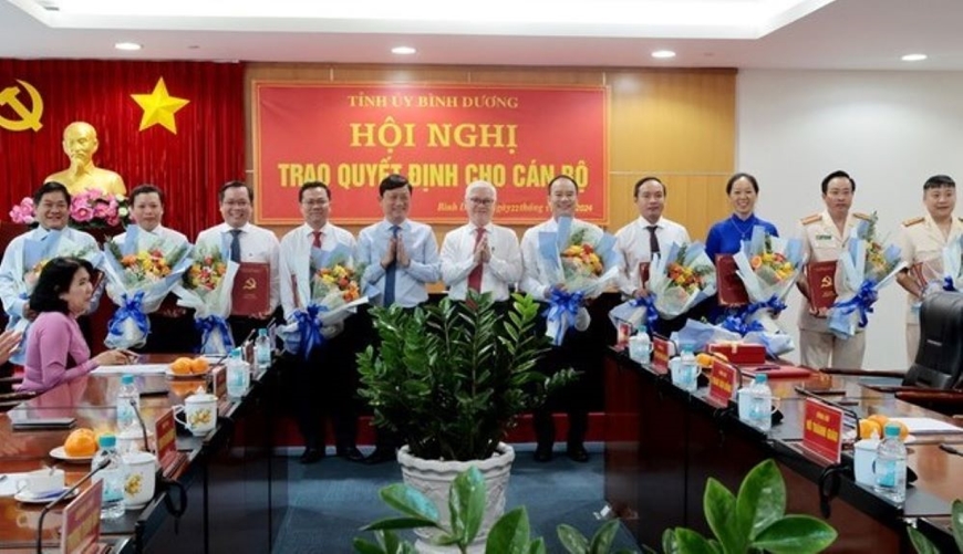 Bình Dương điều động và bổ nhiệm nhiều nhân sự mới