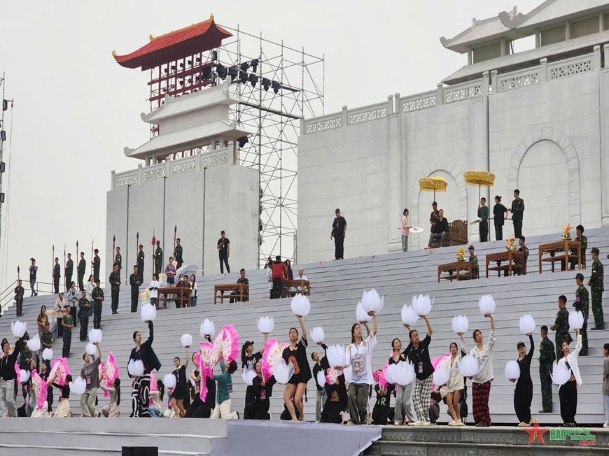 Công tác chuẩn bị cho lễ khai mạc Festival Ninh Bình lần thứ III đã hoàn tất