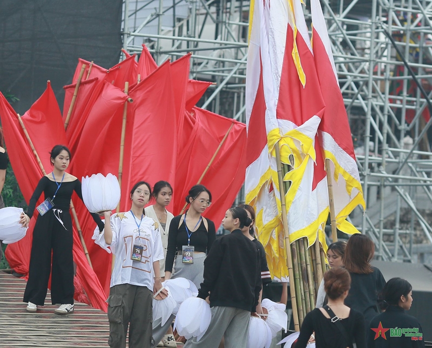 Công tác chuẩn bị cho lễ khai mạc Festival Ninh Bình lần thứ III đã hoàn tất