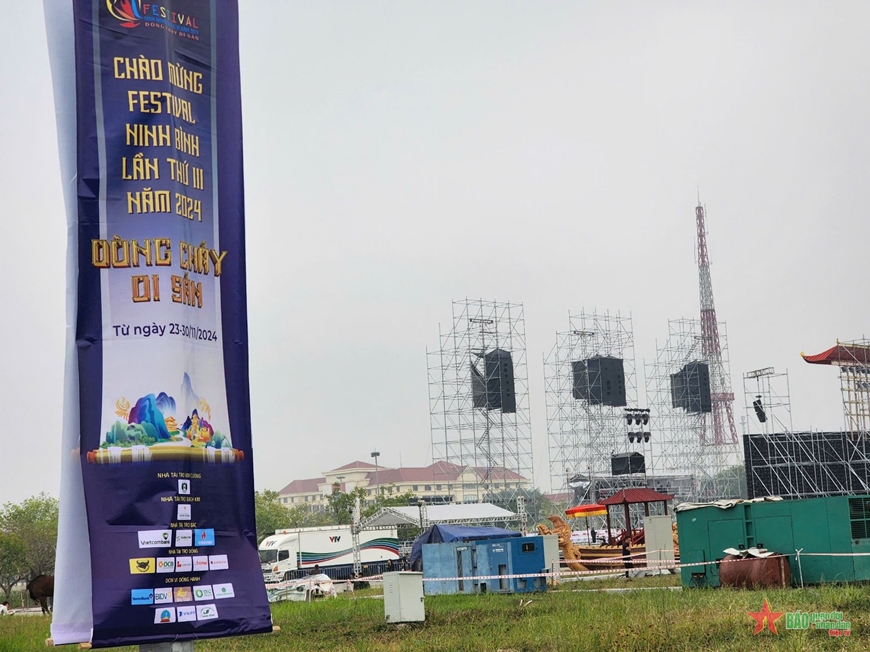 Công tác chuẩn bị cho lễ khai mạc Festival Ninh Bình lần thứ III đã hoàn tất
