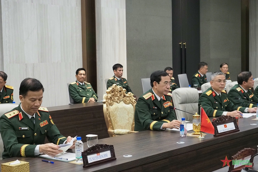 Đại tướng Phan Văn Giang phát biểu tại hội đàm. 