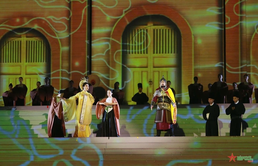 Tinh hoa di sản hội tụ trong lễ khai mạc Festival Ninh Bình