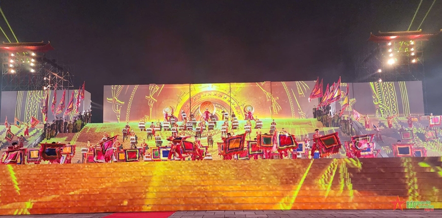Tinh hoa di sản hội tụ trong lễ khai mạc Festival Ninh Bình