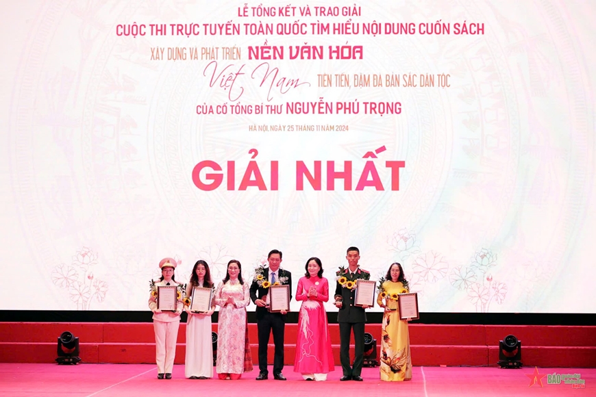 Trao giải cuộc thi tìm hiểu cuốn sách về văn hóa của Tổng Bí thư Nguyễn Phú Trọng