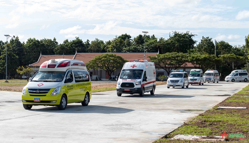 Bộ trưởng Quốc phòng Việt Nam-Lào-Campuchia chứng kiến diễn tập cứu hộ-cứu nạn chung giữa quân đội 3 nước