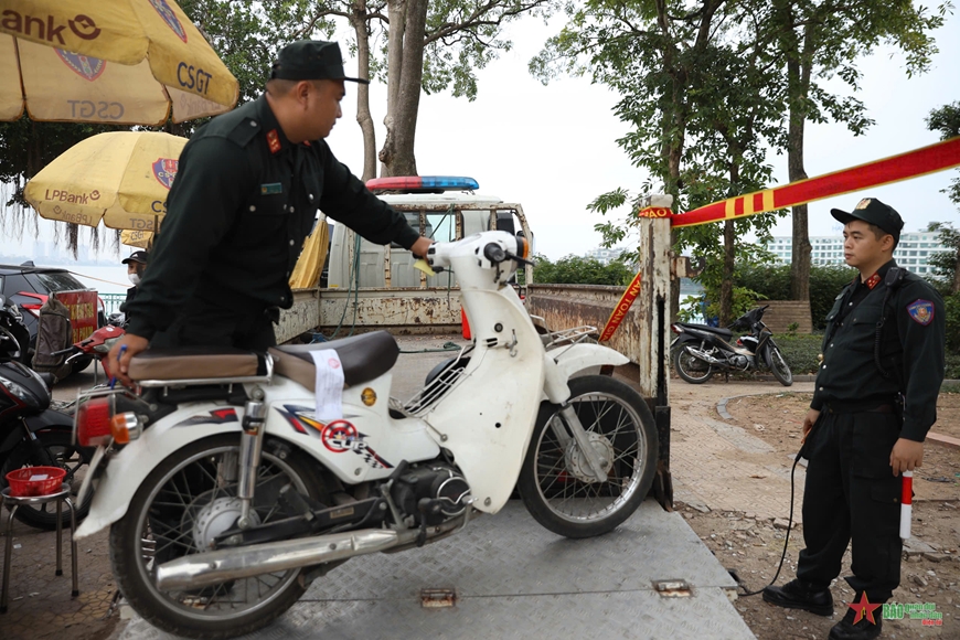 Hà Nội: Gần 2.300 trường hợp học sinh vi phạm giao thông bị xử lý