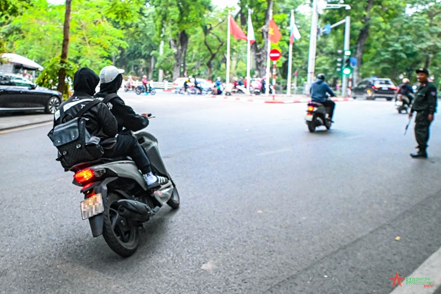 Hà Nội: Gần 2.300 trường hợp học sinh vi phạm giao thông bị xử lý