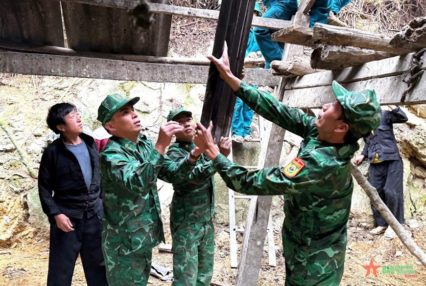 Những 