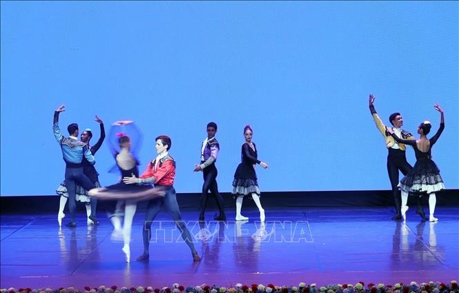 Tổng Bí thư Tô Lâm và Phu nhân dự chương trình biểu diễn của Đoàn nghệ sĩ Nhà hát Ballet Quốc gia Cuba