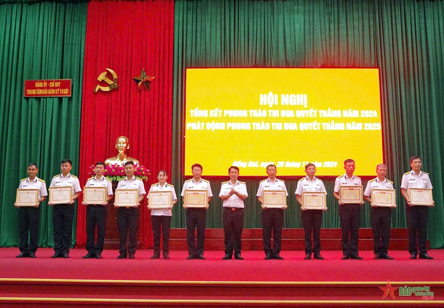 Trung tâm Bảo đảm kỹ thuật Vùng 2 Hải quân hoàn thành tốt các mặt công tác