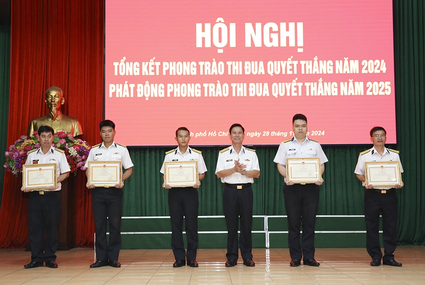 Lữ đoàn 125 Hải quân hội nghị Quân chính năm 2024