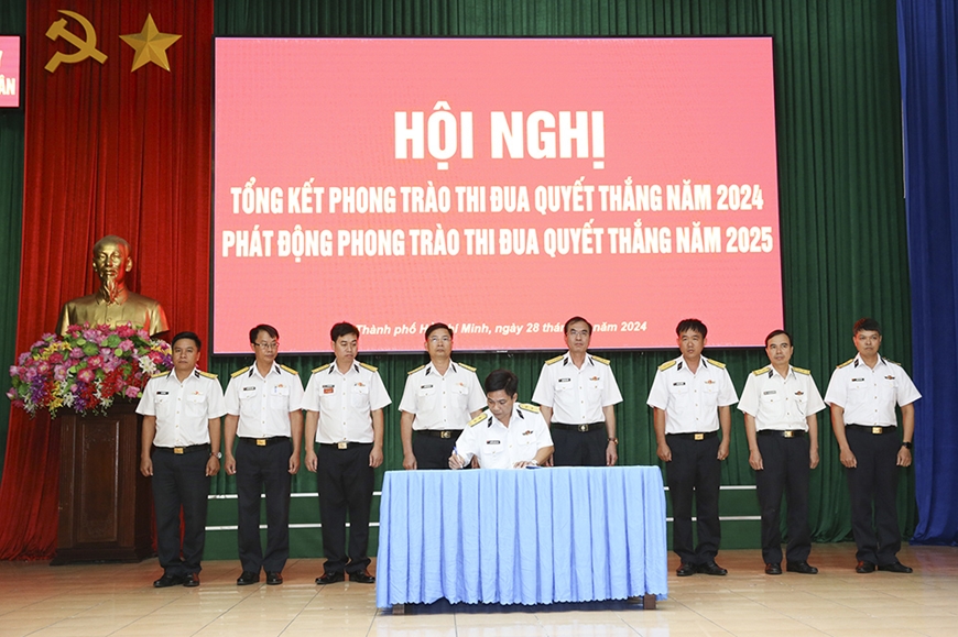Lữ đoàn 125 Hải quân hội nghị Quân chính năm 2024