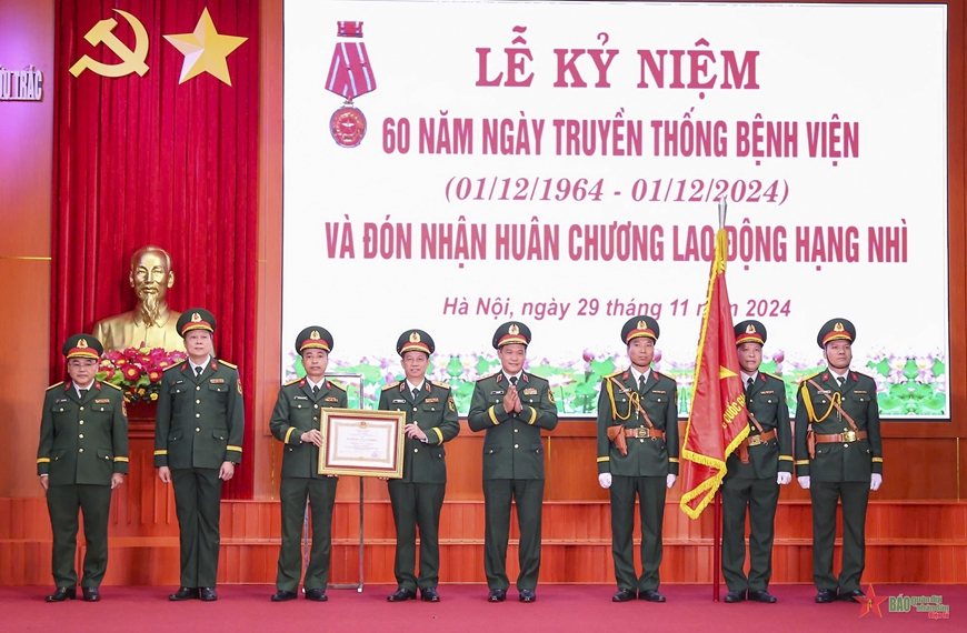 Bệnh viện Bỏng Quốc gia Lê Hữu Trác kỷ niệm 60 năm ngày truyền thống