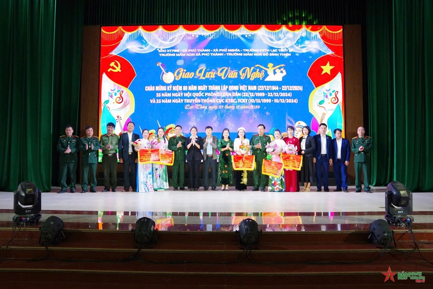 Đêm giao lưu văn nghệ ấm áp nghĩa tình quân dân tại Kho KT788