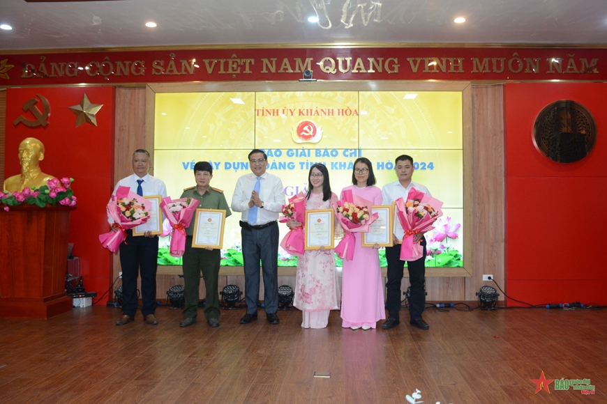 Báo Quân đội nhân dân đoạt giải B Giải báo chí về xây dựng Đảng tỉnh Khánh Hòa lần thứ IV