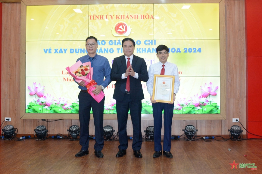 Báo Quân đội nhân dân đoạt giải B Giải báo chí về xây dựng Đảng tỉnh Khánh Hòa lần thứ IV