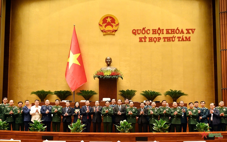 Hôm nay, Luật sửa đổi, bổ sung một số điều của Luật Sĩ quan Quân đội nhân dân Việt Nam chính thức có hiệu lực thi hành