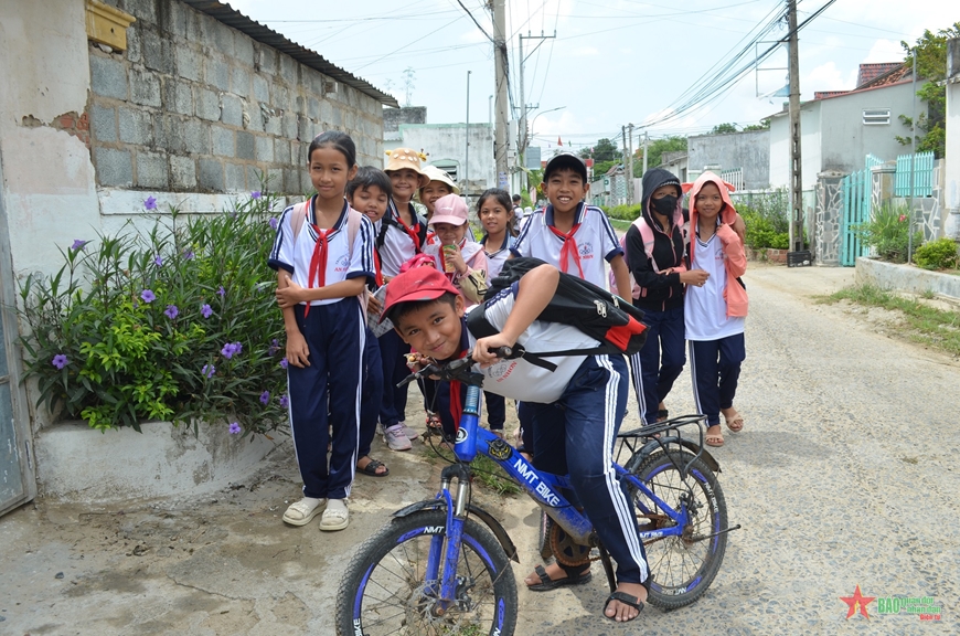 Đoàn kết xây dựng nông thôn mới ở làng Chăm An Nhơn