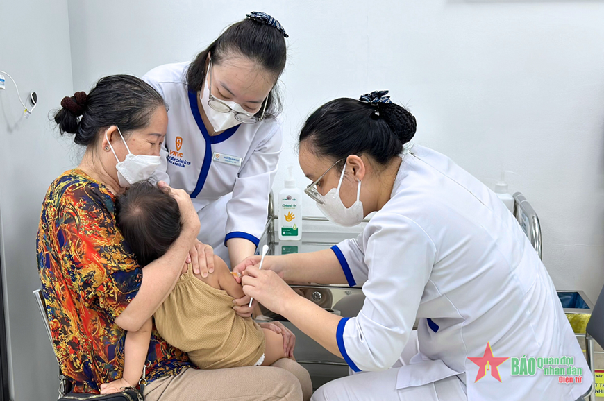 Kiểm soát chặt, không để bệnh sởi bùng phát
