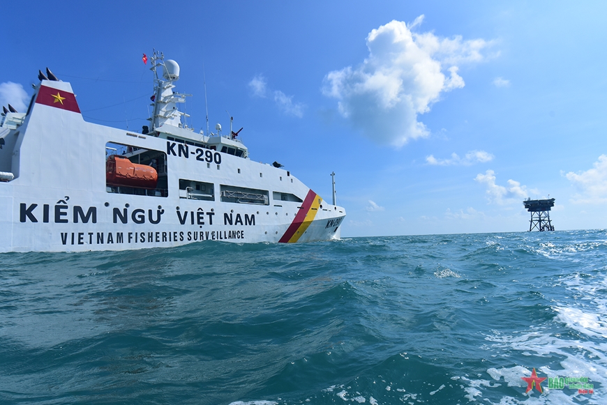Hải trình chuyên chở nghĩa tình của tàu kiểm ngư KN-290