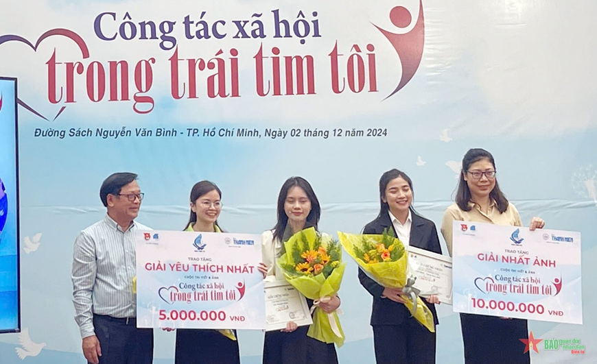Tôn vinh nhiều tấm gương vì cộng đồng qua cuộc thi về công tác xã hội