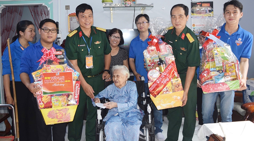 Tình quân dân trên quê hương 18 thôn vườn trầu