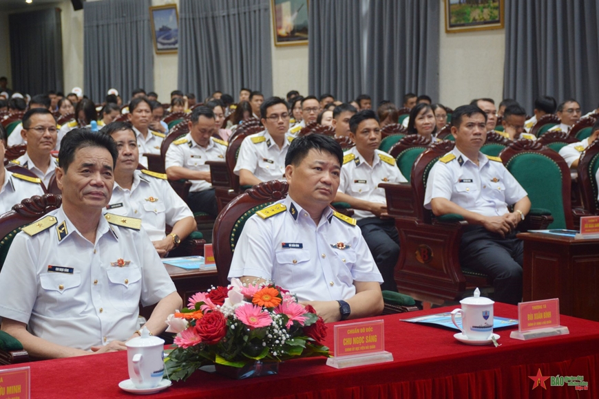 Quân chủng Hải quân khai mạc Liên hoan nghệ thuật quần chúng khu vực II tại Khánh Hòa