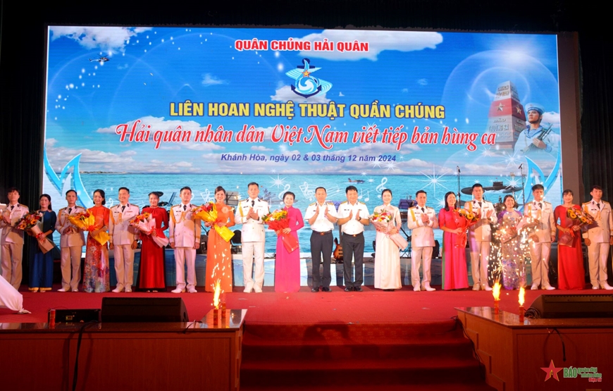 Quân chủng Hải quân khai mạc Liên hoan nghệ thuật quần chúng khu vực II tại Khánh Hòa