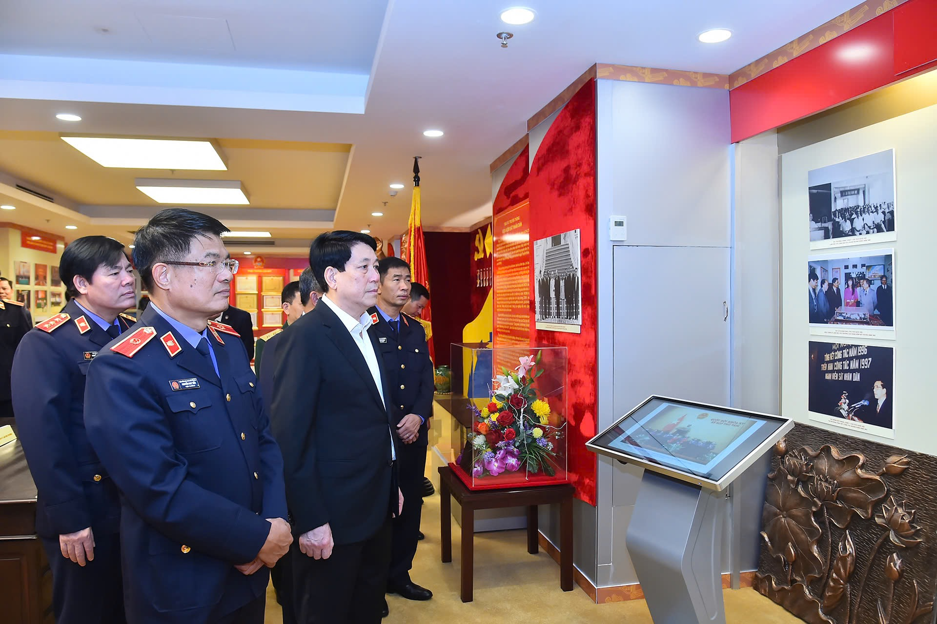 Chủ tịch nước Lương Cường thăm và làm việc với Viện Kiểm sát nhân dân tối cao